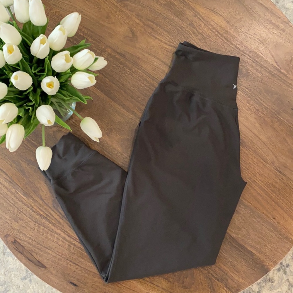 Old Navy Go-Dry Leggings